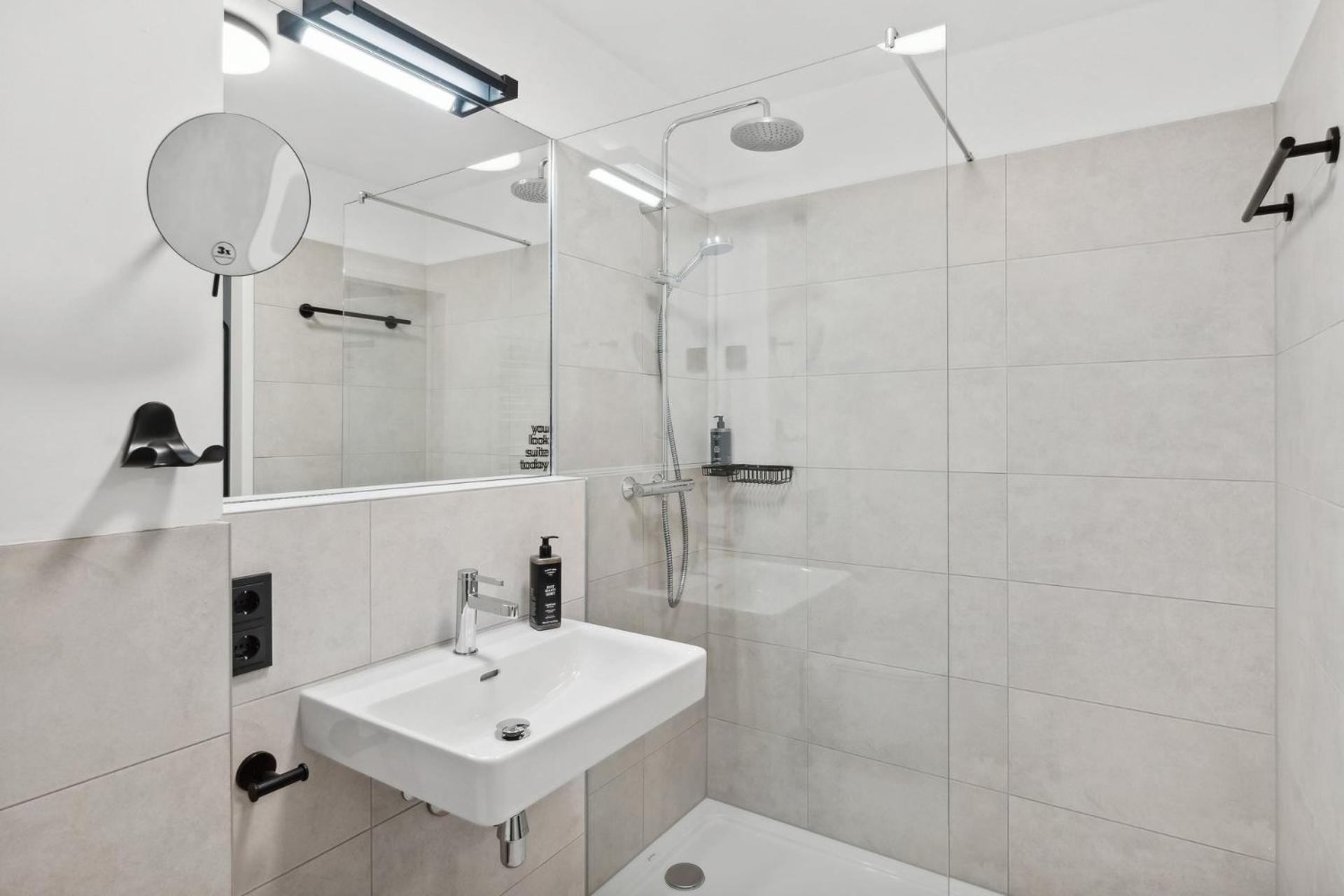 Limehome Salzburg Sterneckstr. Ngoại thất bức ảnh